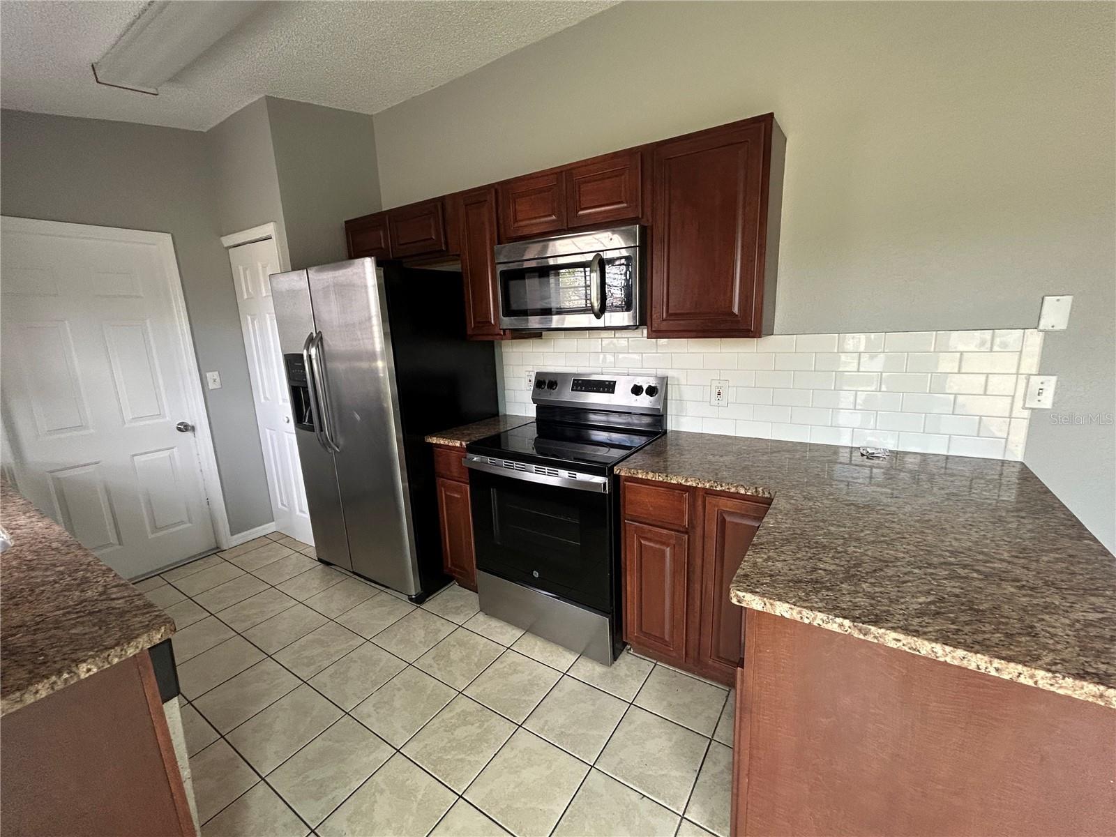 105 Cherokee Drive, FL