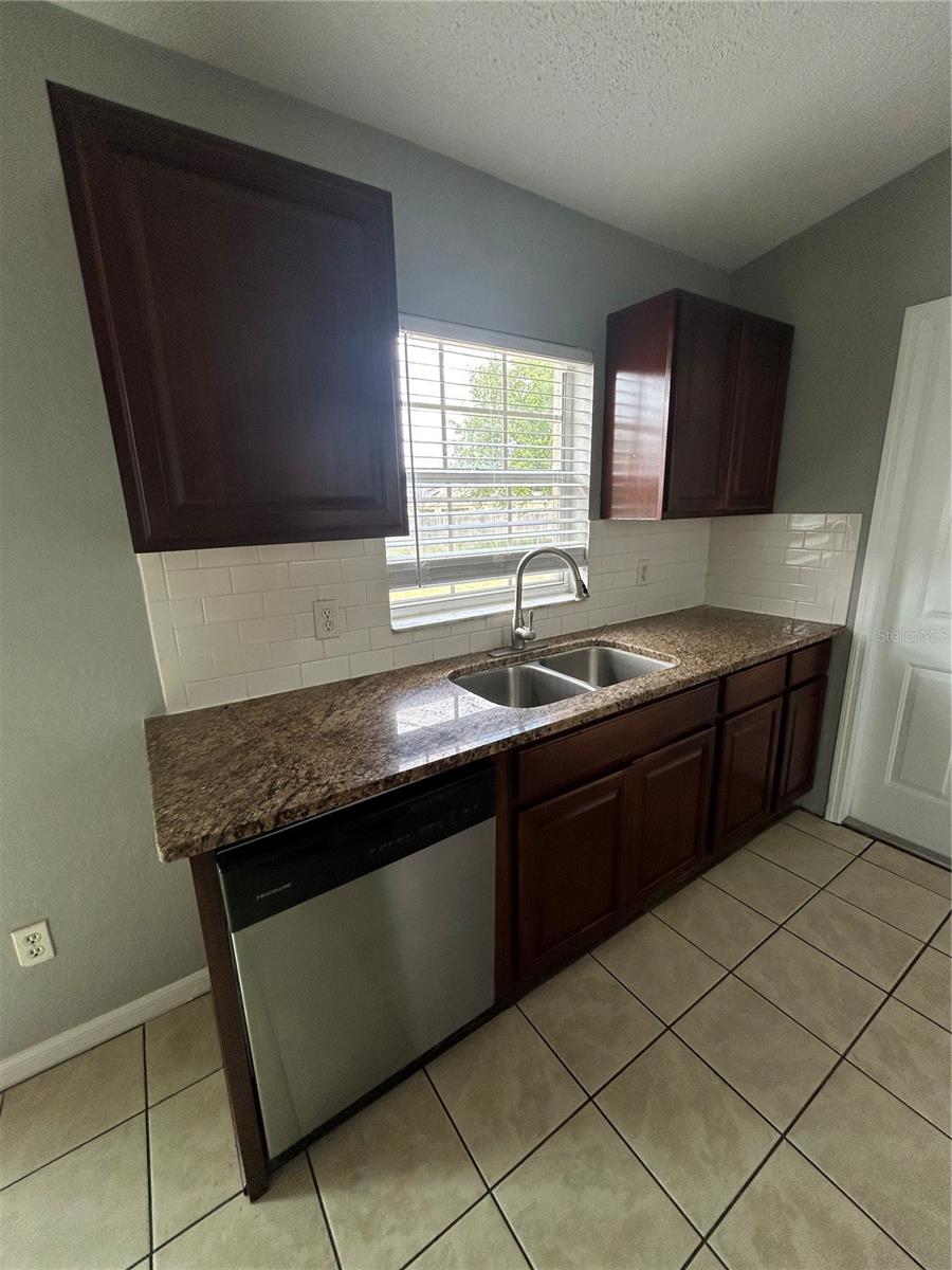 105 Cherokee Drive, FL