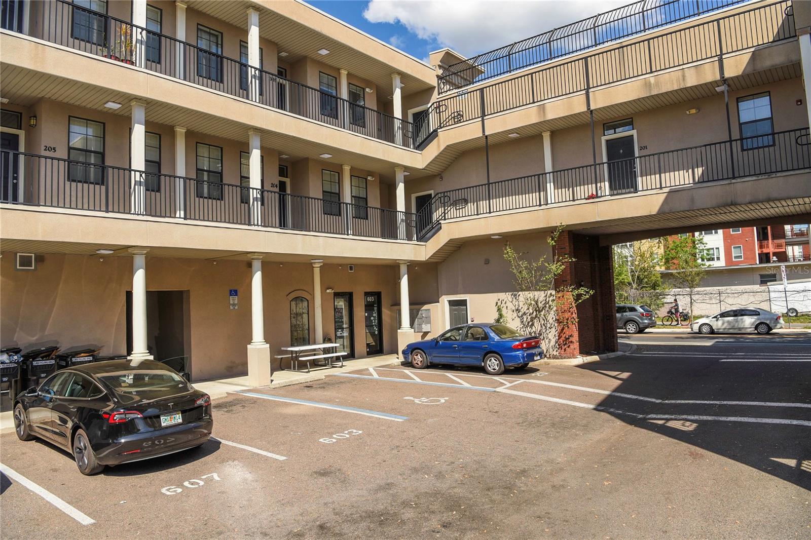 20 6th Street, FL