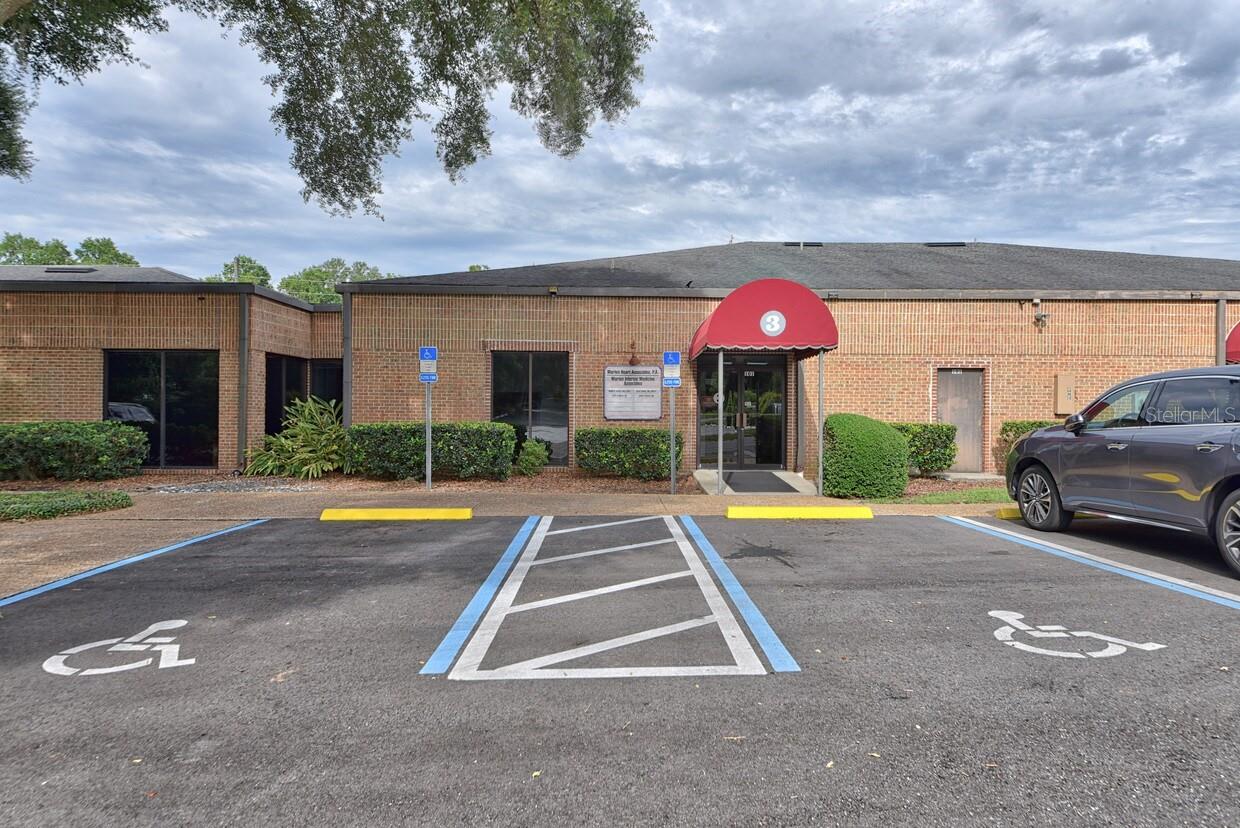 1805 Lake Weir Avenue, FL