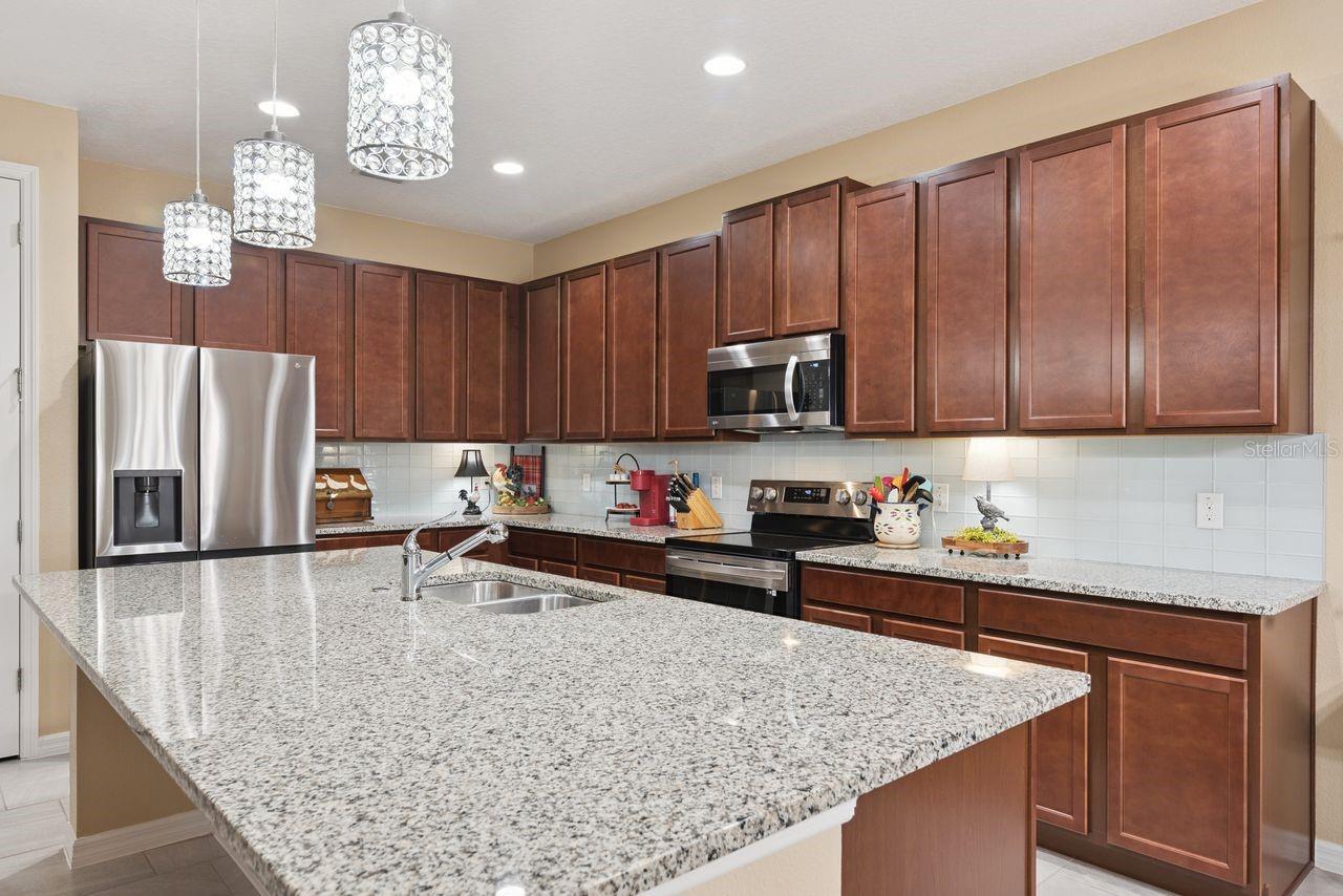 206 Hydra Way, FL
