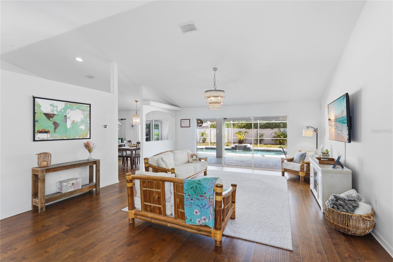 4817 Post Pointe Drive, FL