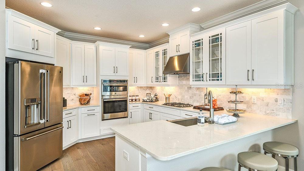 7008 Foxboro Way, FL
