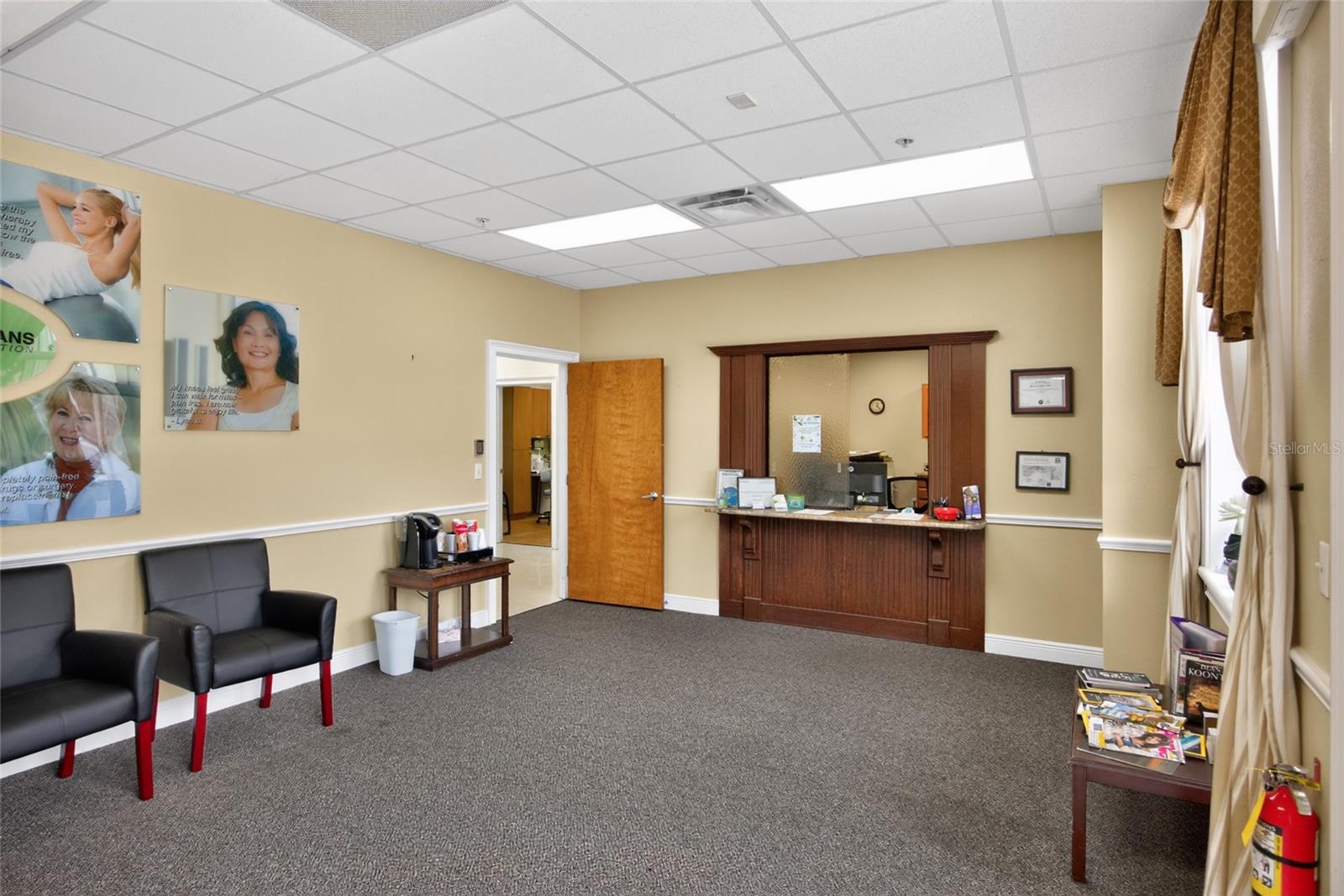 733 County Road 466, FL