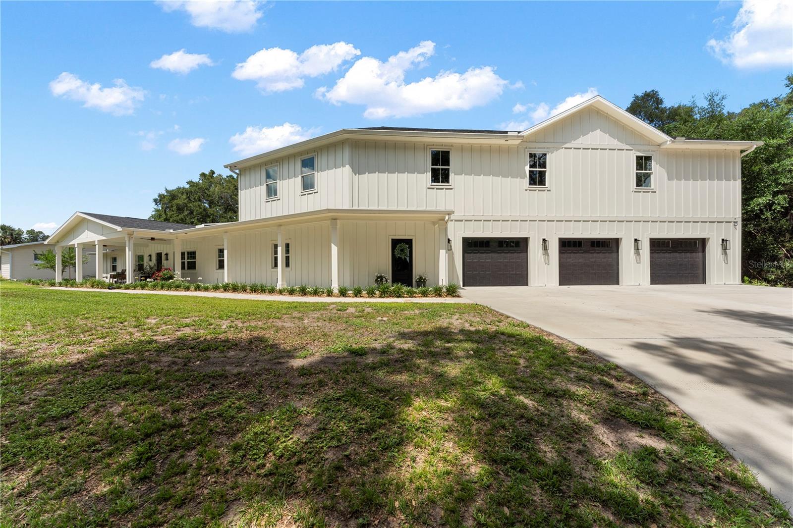 16217 Lake Johns Circle, FL