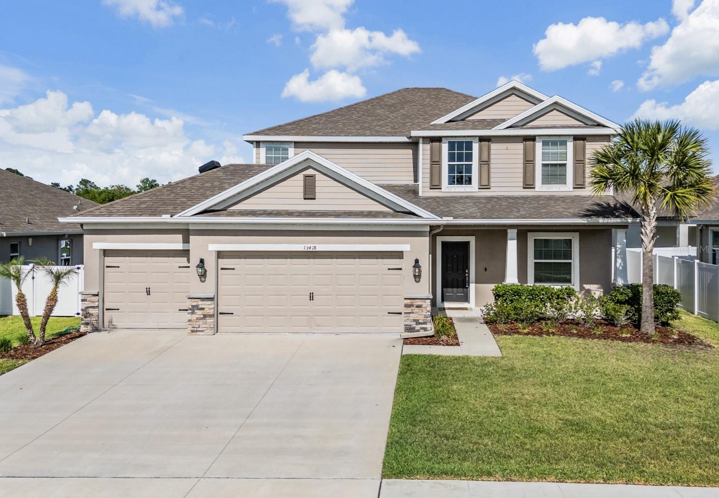 13418 Lakeview Oaks Lane, FL
