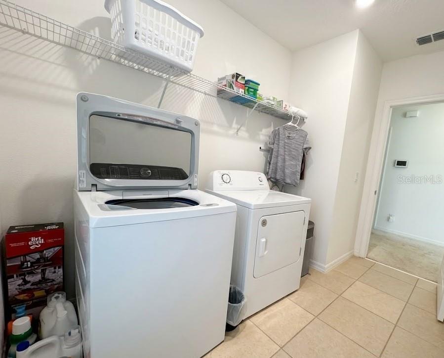 643 Samuel Place, FL