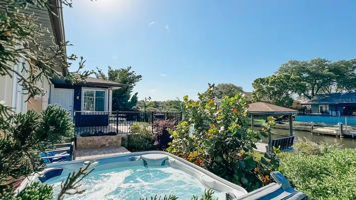 12 Collinson Court, FL
