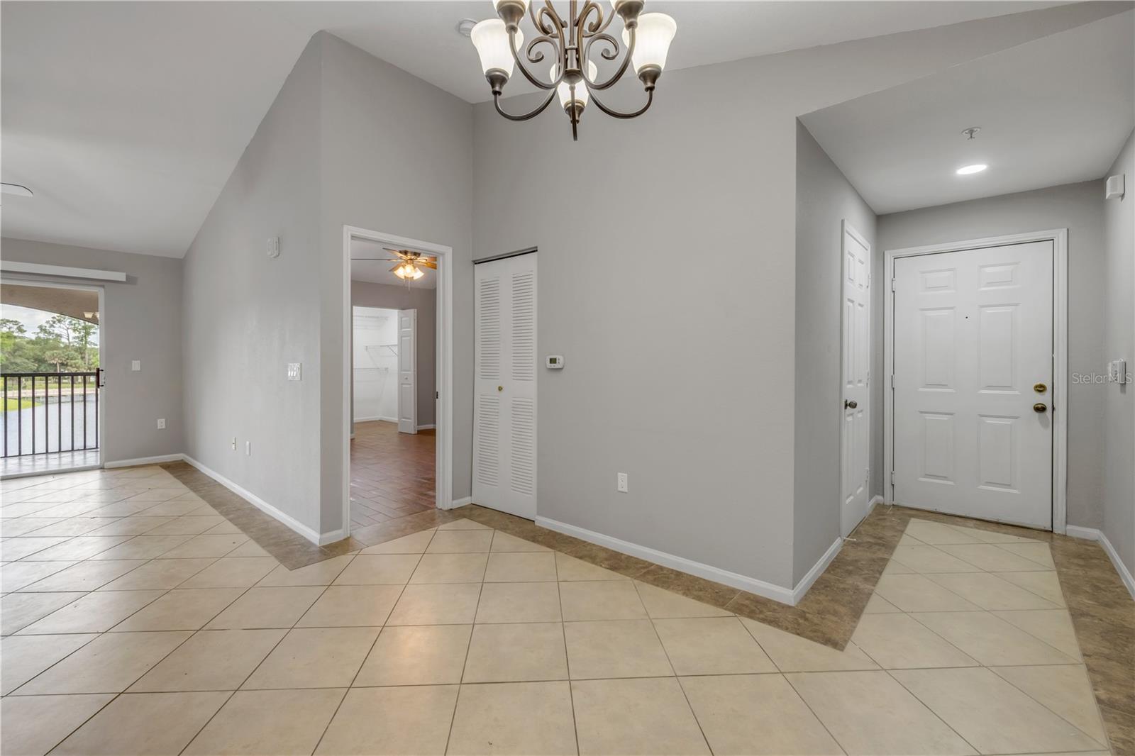 940 Village Trail, FL