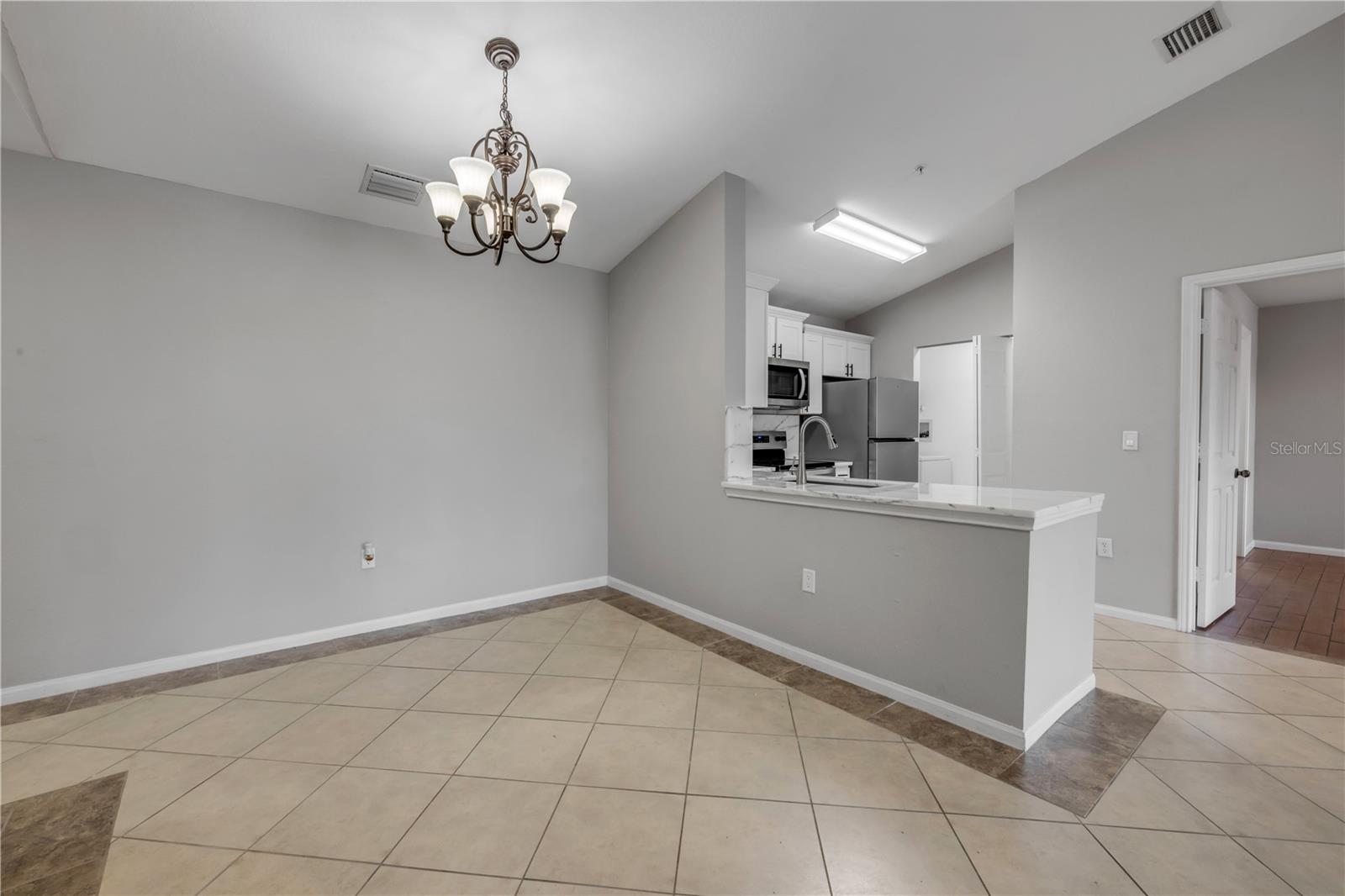 940 Village Trail, FL