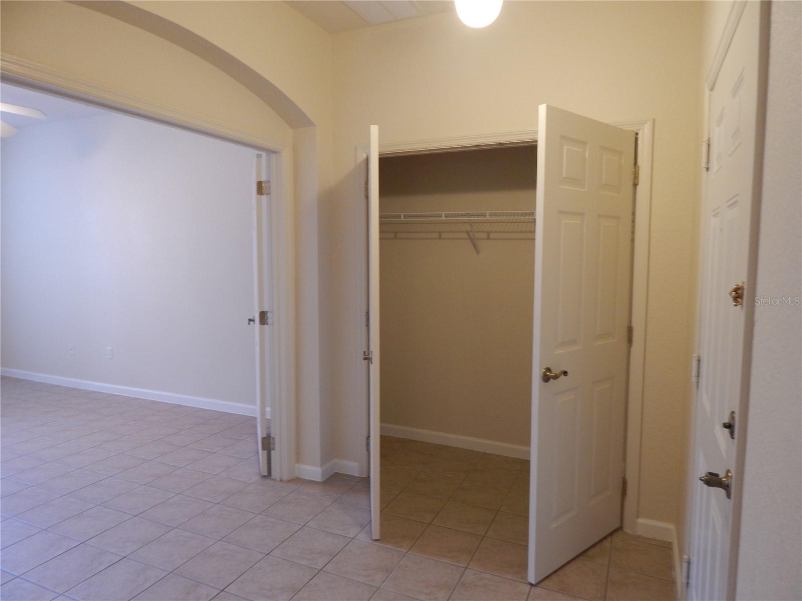 3300 Whitestone Circle, FL