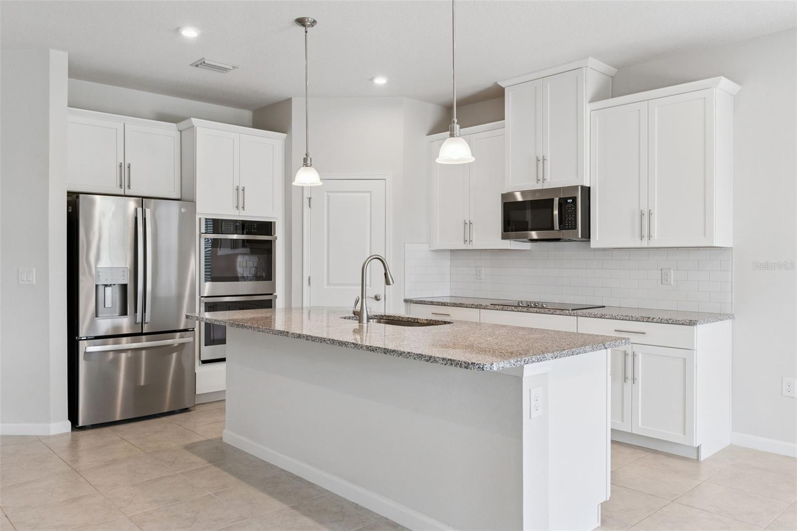 2106 Havasu Falls Drive, FL