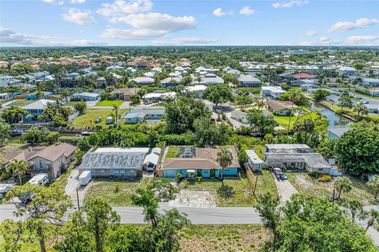 312 Winfield Way, FL