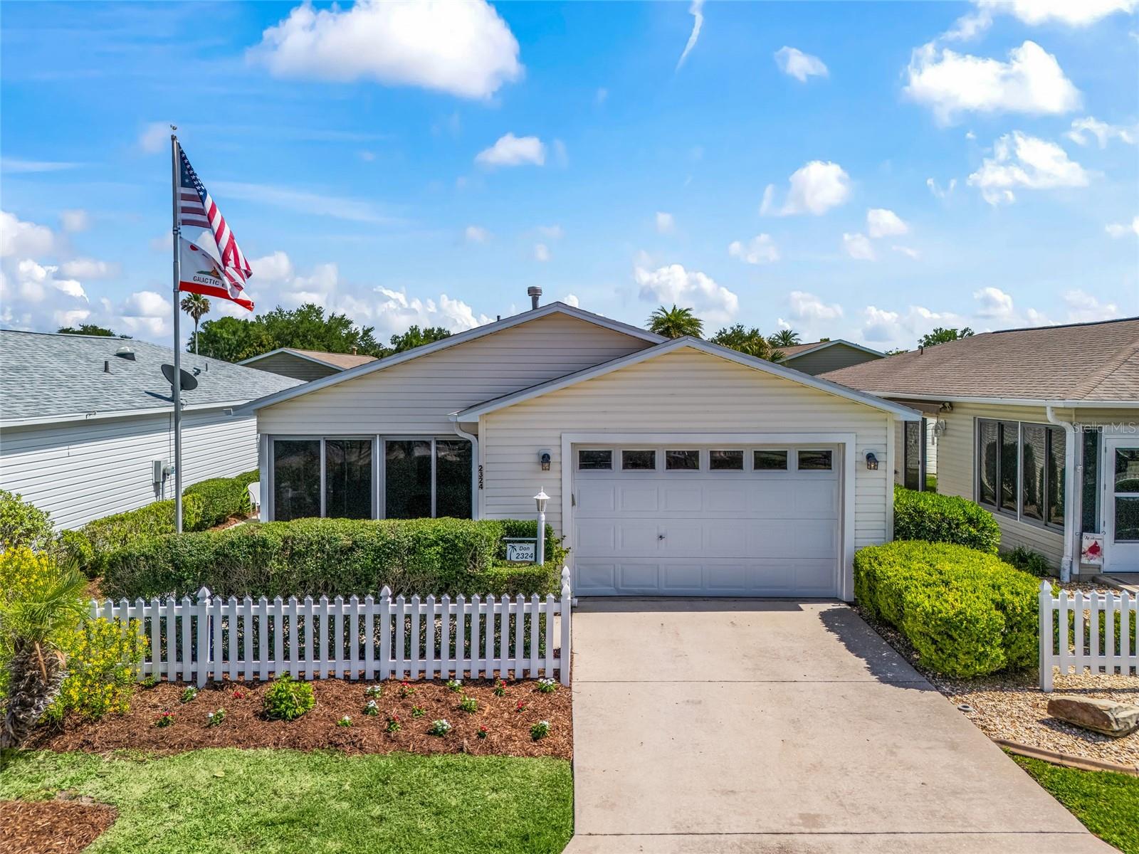 2324 Pickens Place, FL
