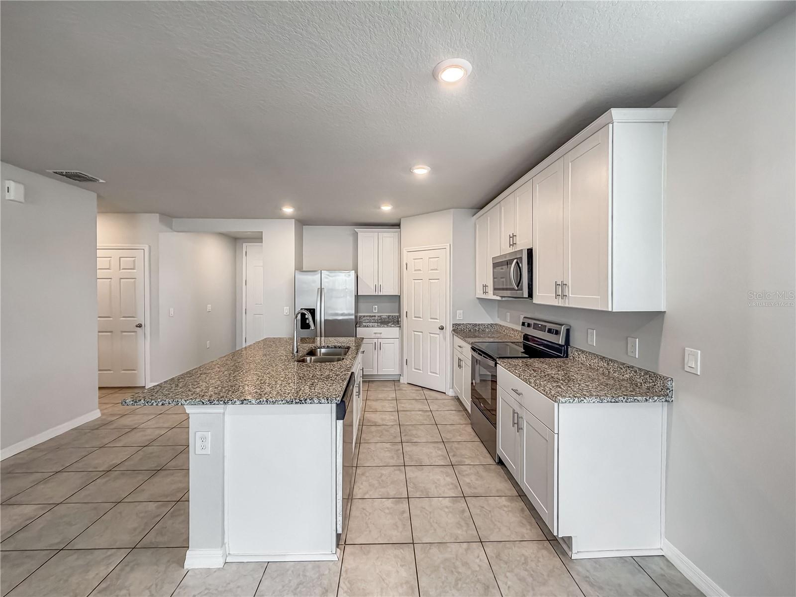 868 Teton Street, FL