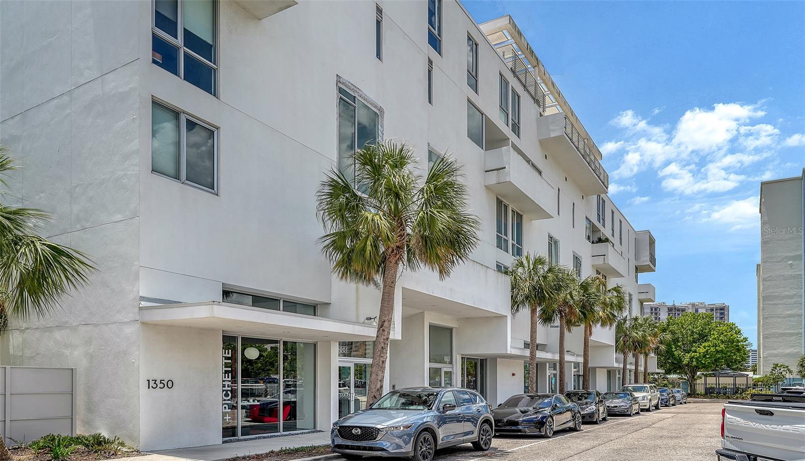 1350 5th Street, FL