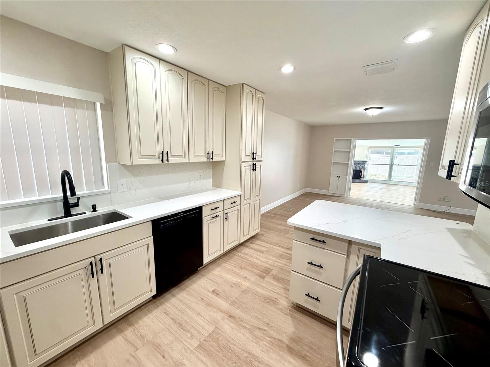 2111 Kewannee Trail, FL