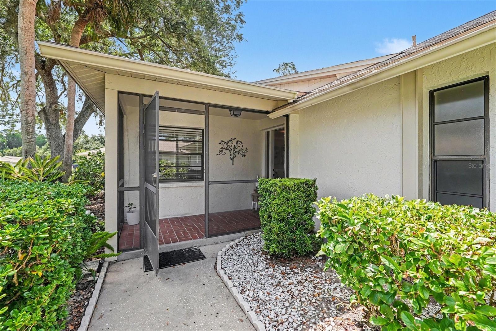 9204 Golf View Dr, FL
