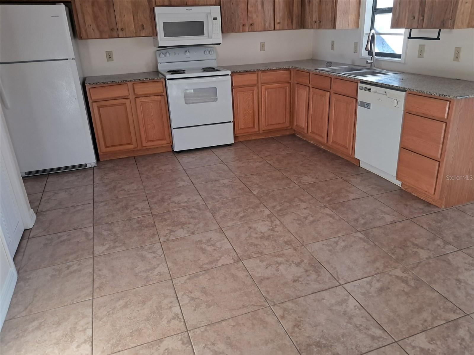 1071 Piedmont Road, FL