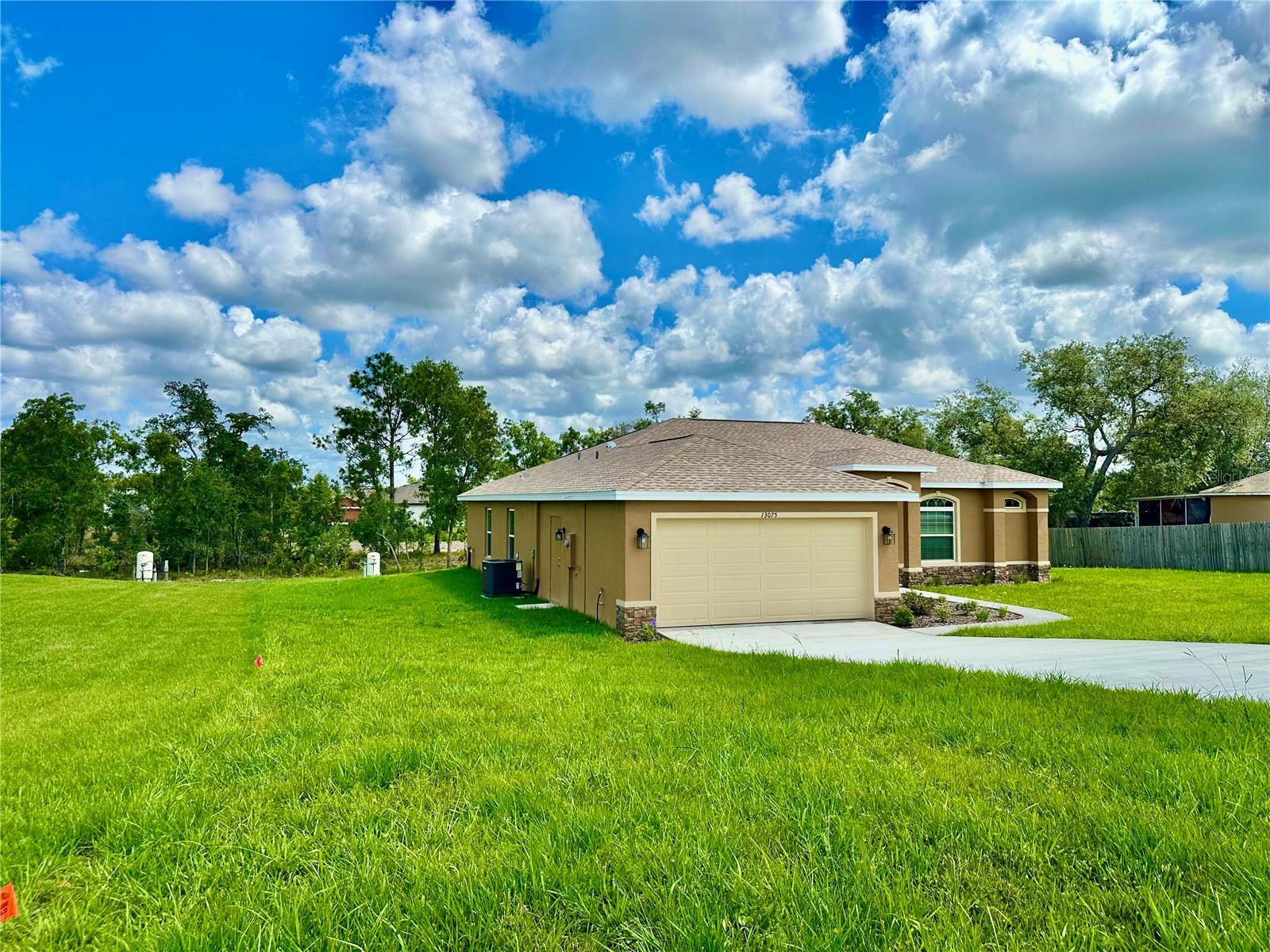 13075 House Finch Road, FL
