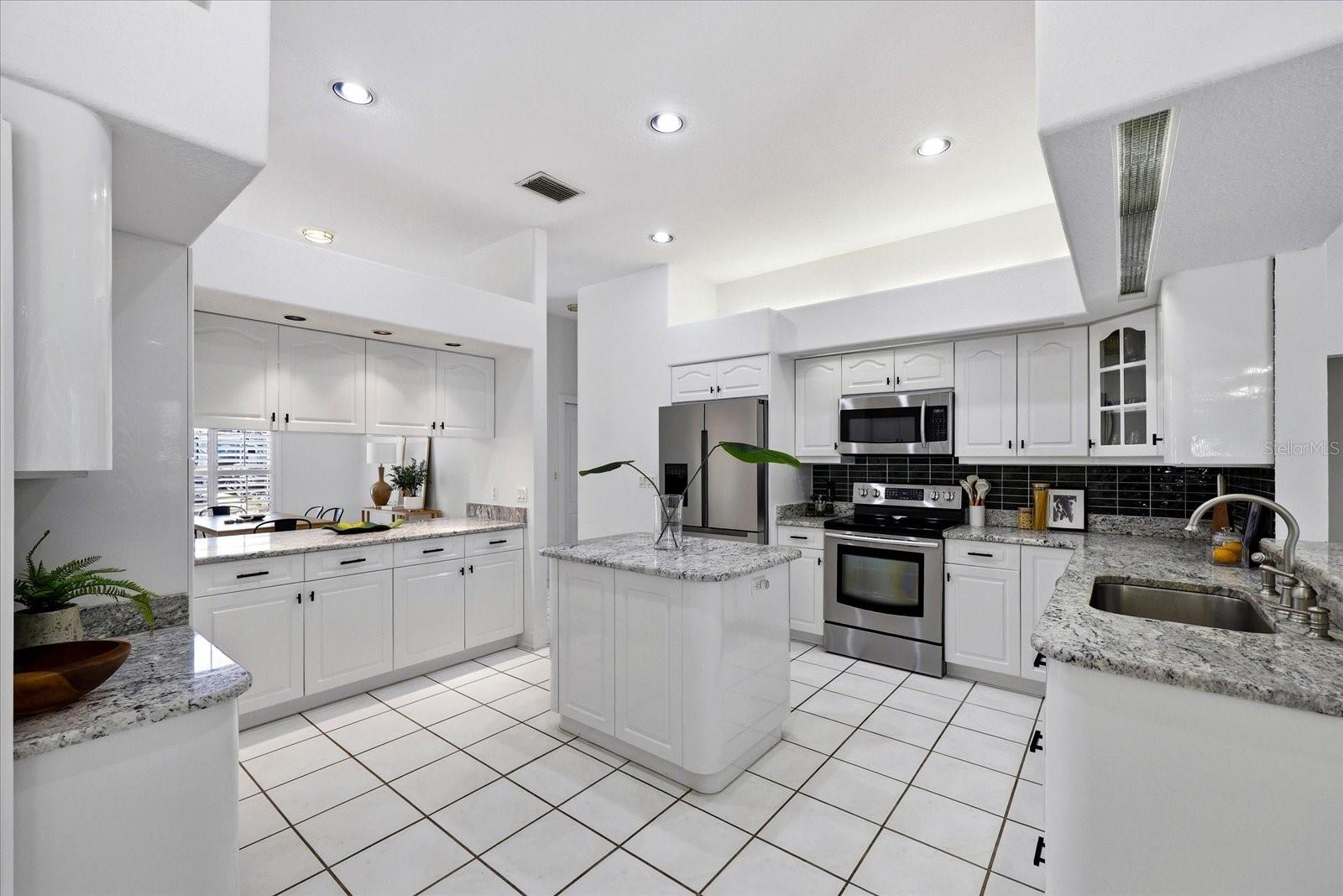 1038 Wideview Avenue, FL