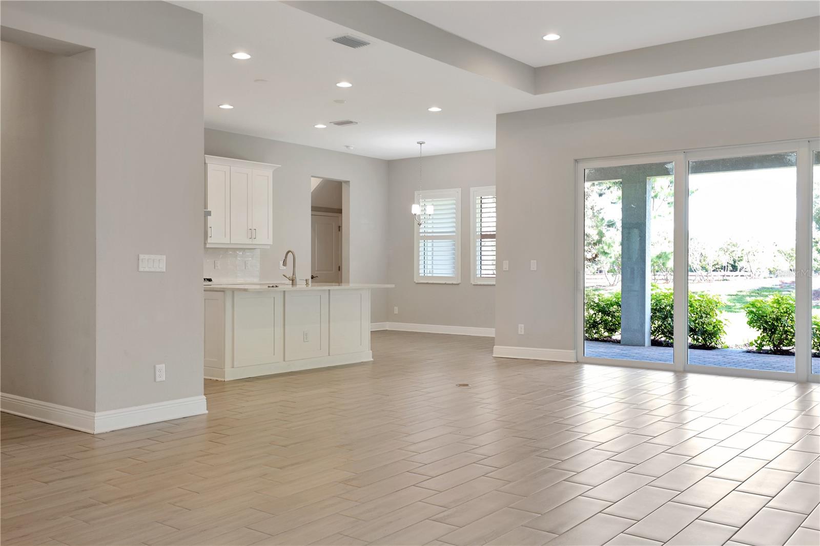 6133 Lungo Lago Drive, FL