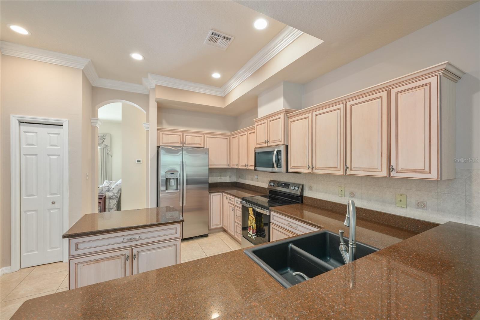 5081 Delacroix Drive, FL