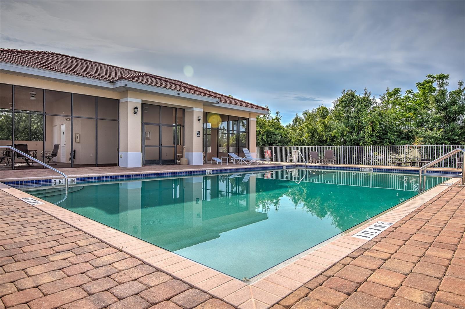 240 End Drive, FL