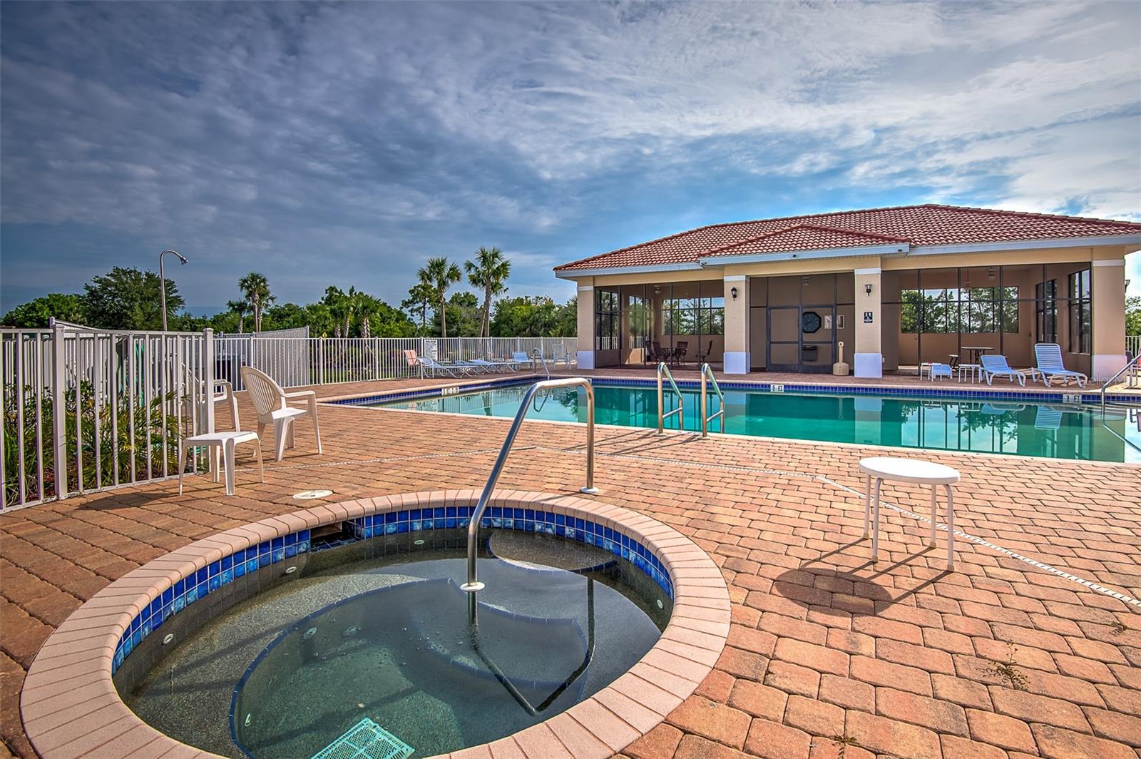 240 End Drive, FL