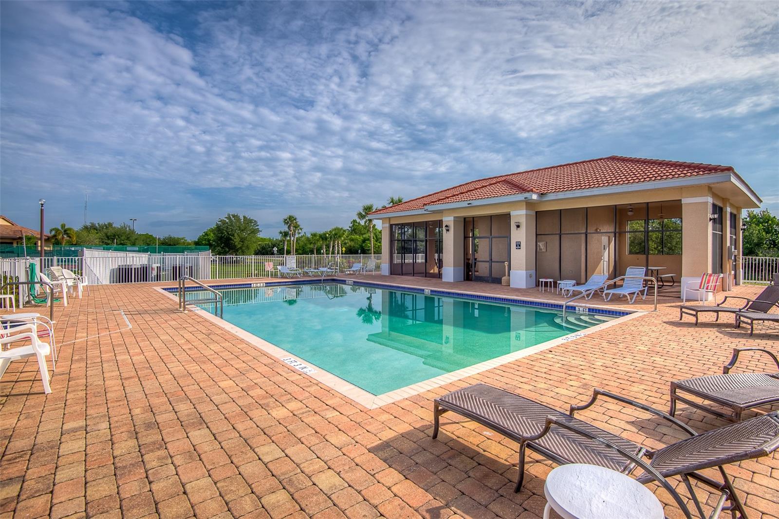 240 End Drive, FL