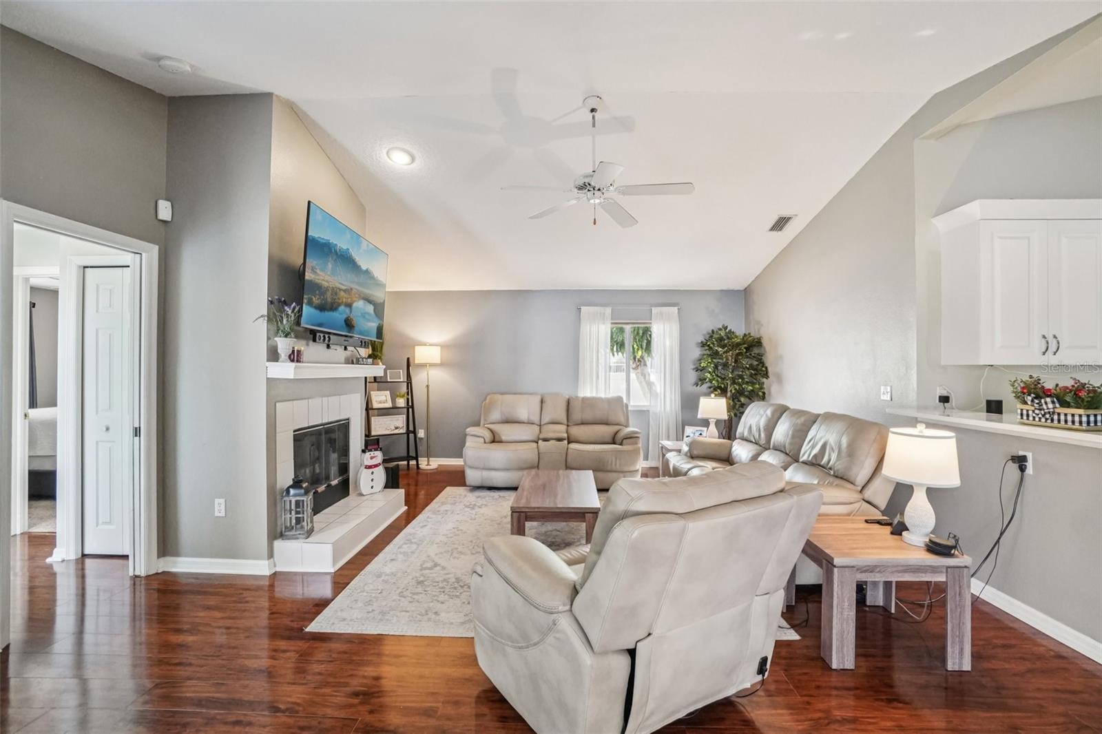 3132 Shoreline Drive, FL