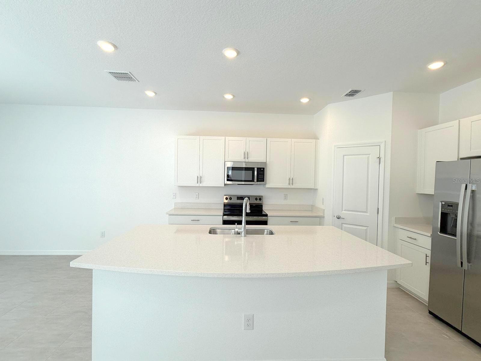 2081 Hallier Cove, FL