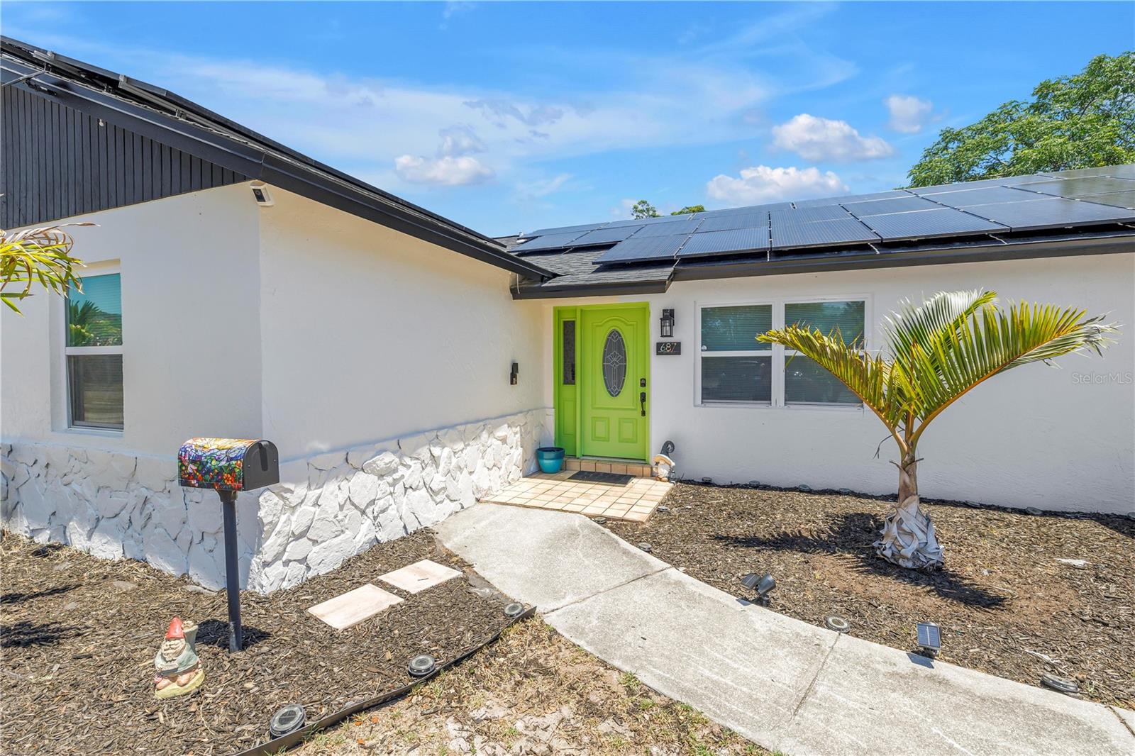 687 Jasmine Way, FL