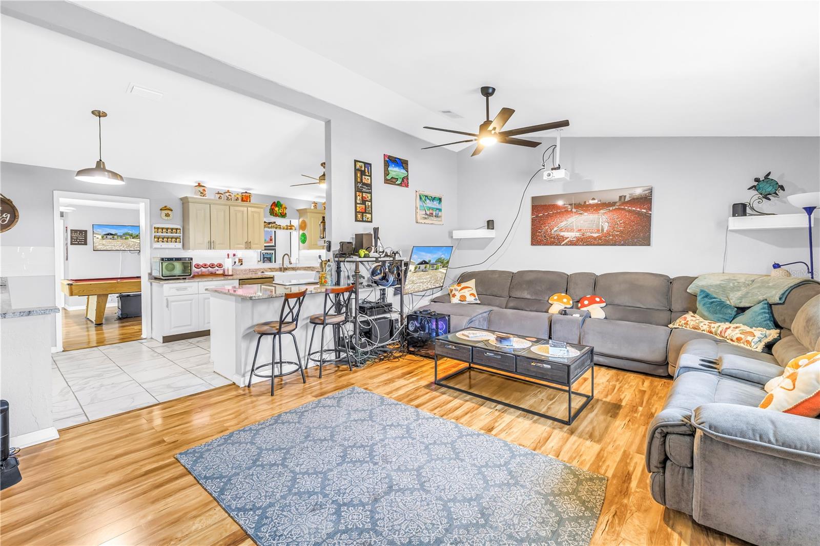 687 Jasmine Way, FL