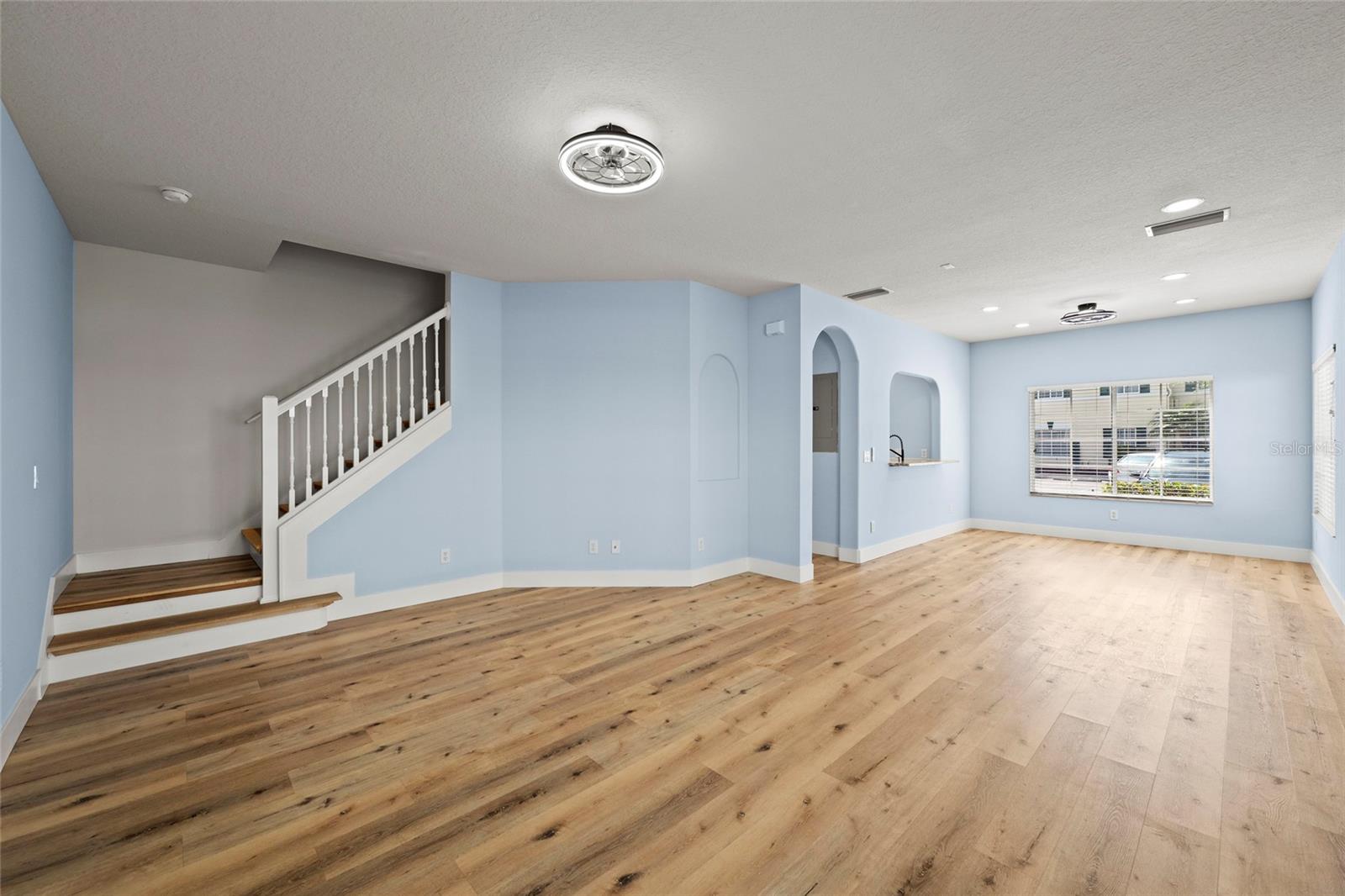 257 Cape Harbour Loop, FL