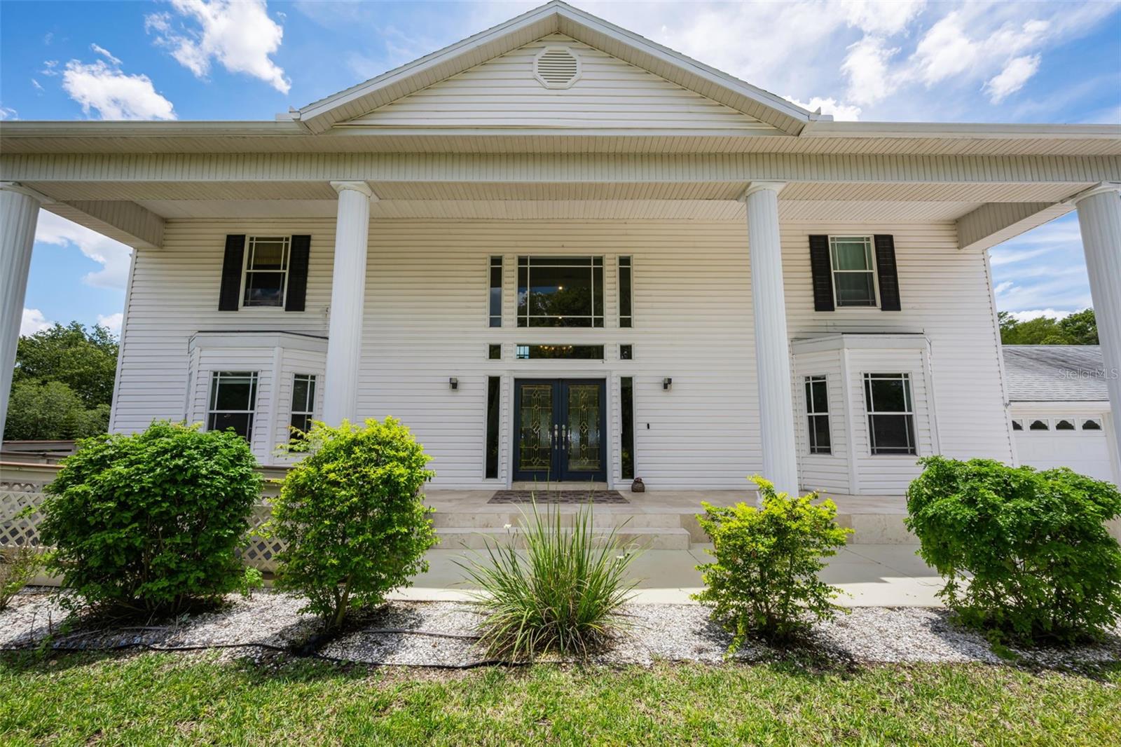 11046 Lakeview Drive, FL