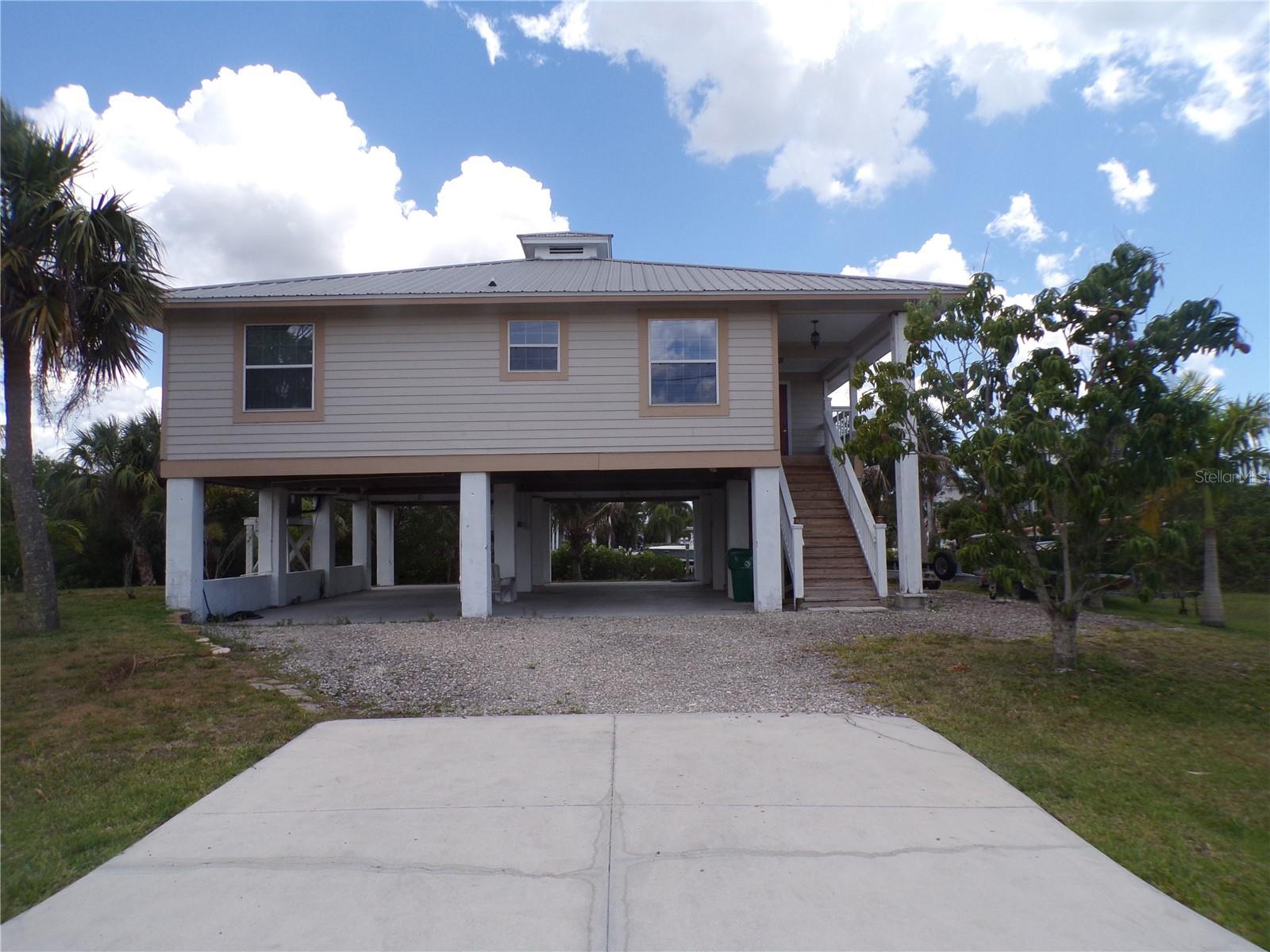 24279 Yacht Club Boulevard, FL