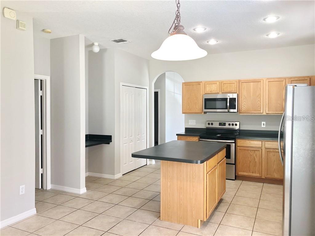 112 Belgian Way, FL