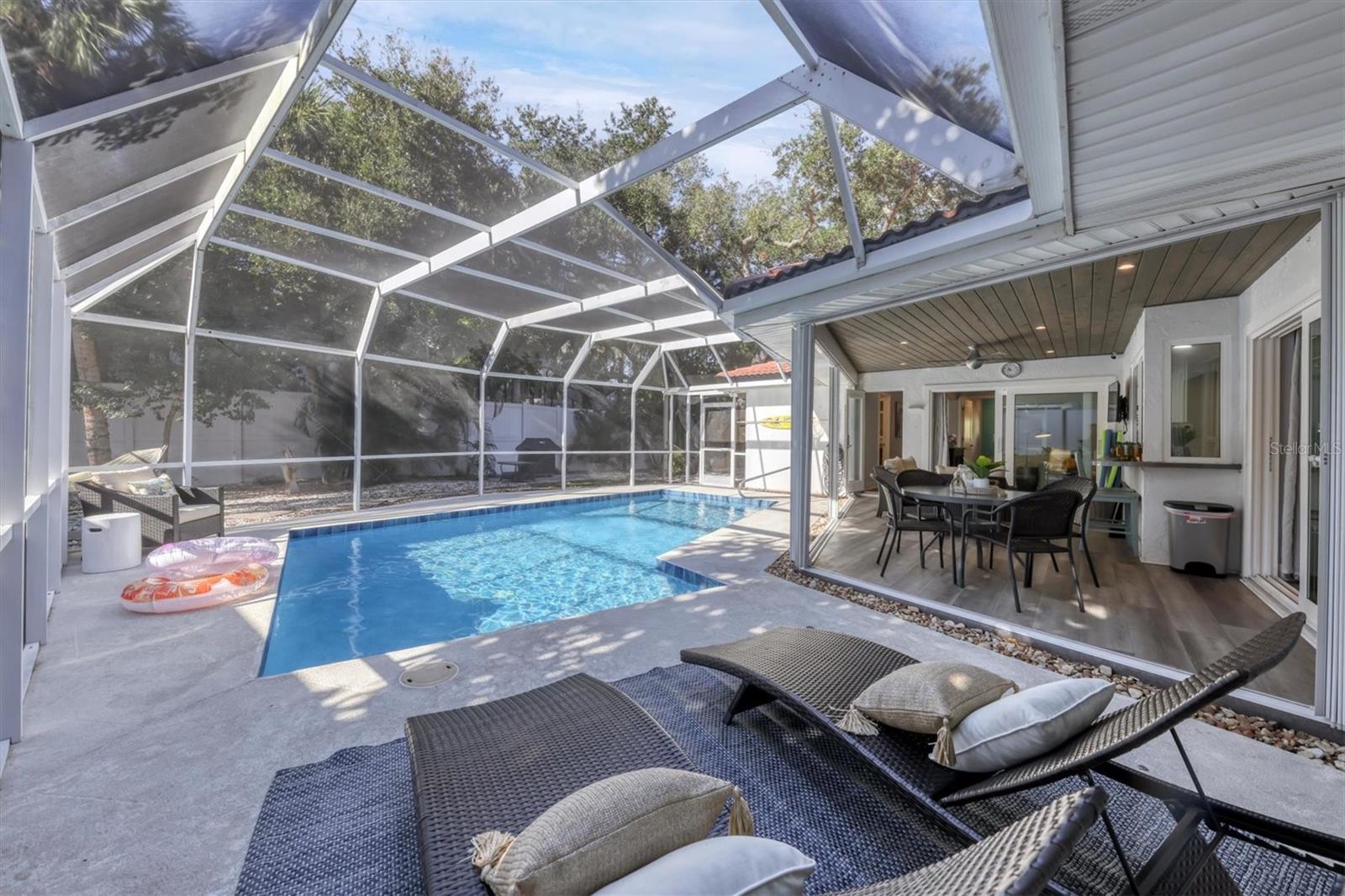 726 Birdsong Lane, FL