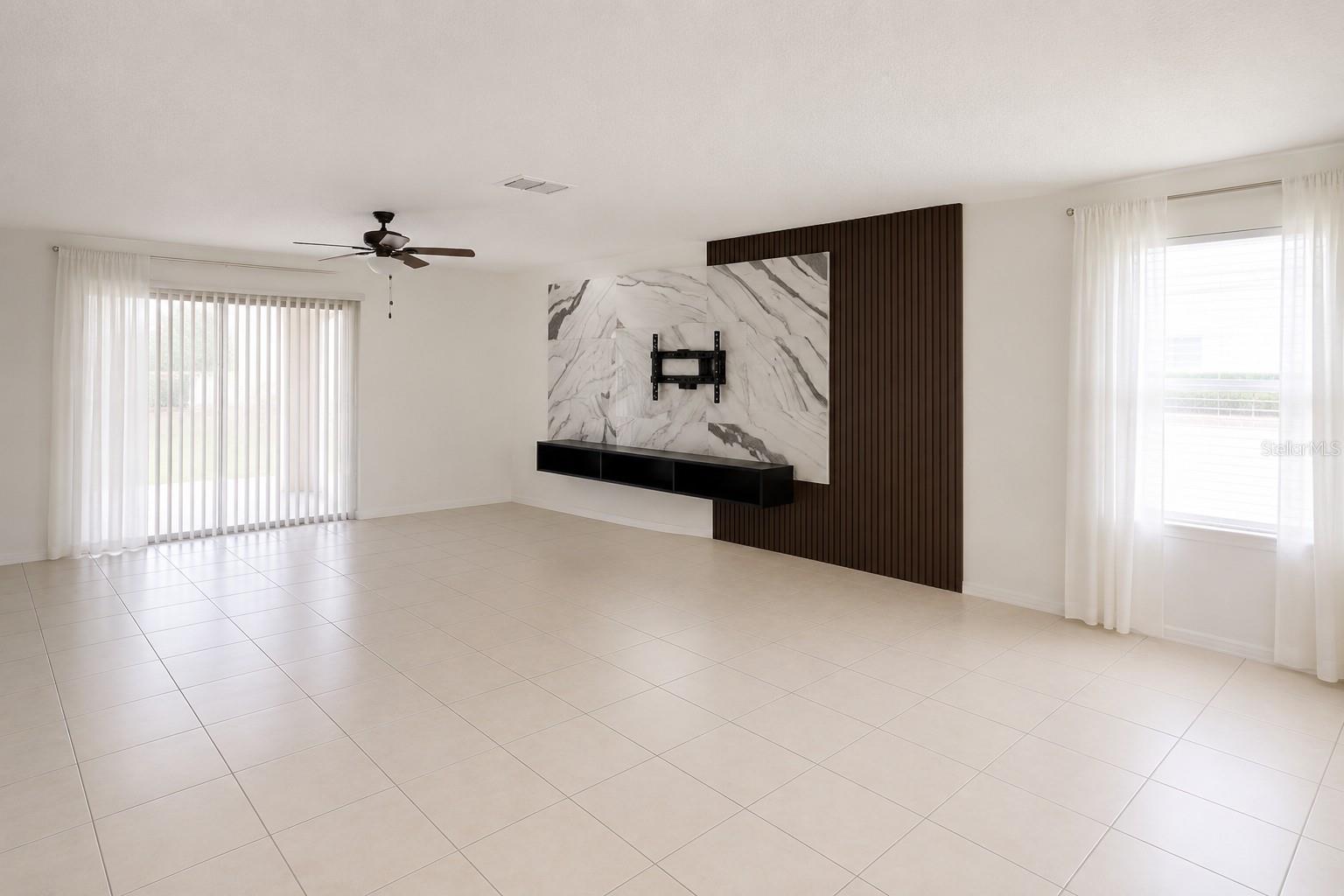 507 Pinecrest Loop, FL