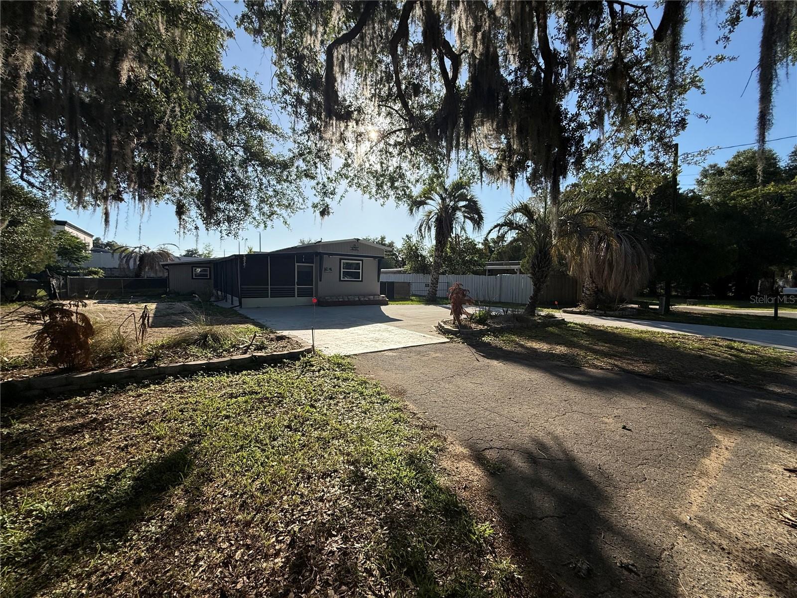 16715 101st Court Road, FL