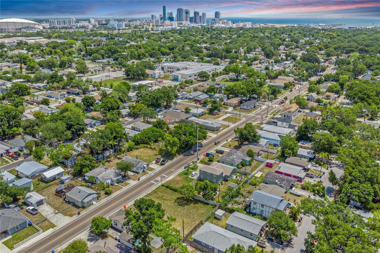 15th Avenue, FL
