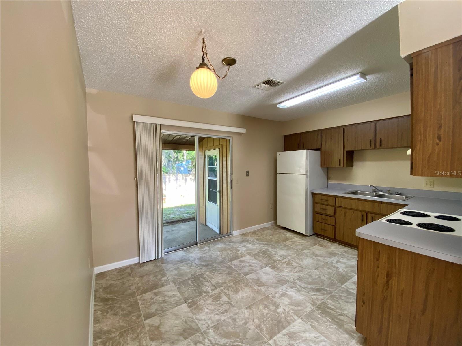 20004 Suncrest Drive, FL