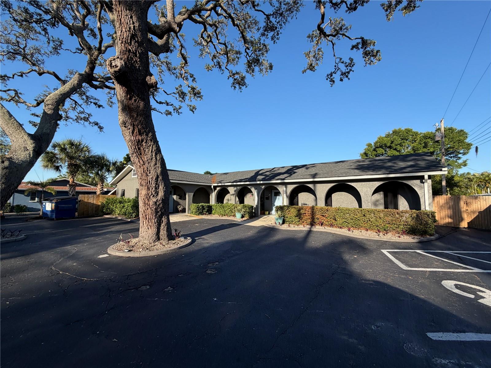 11520 Oakhurst Road, FL