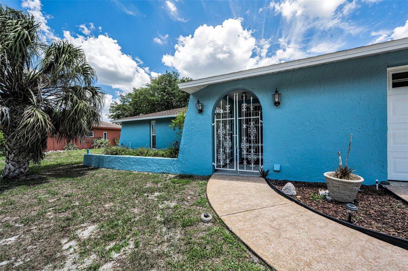 16032 Tree Line Drive, FL