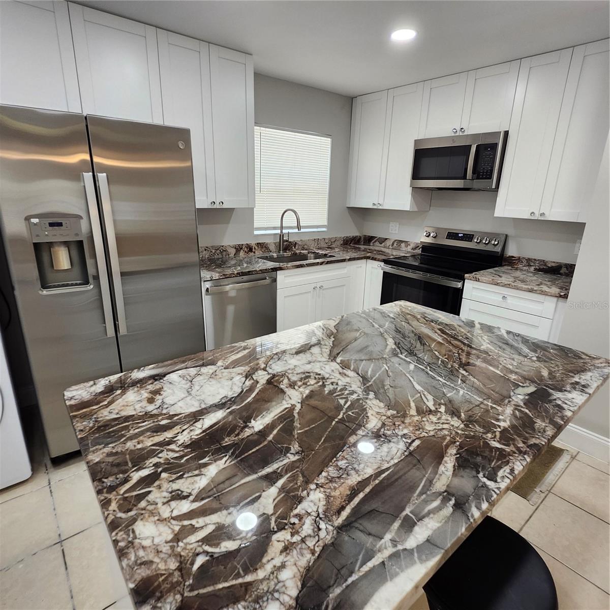 15406 Avalon Avenue, FL
