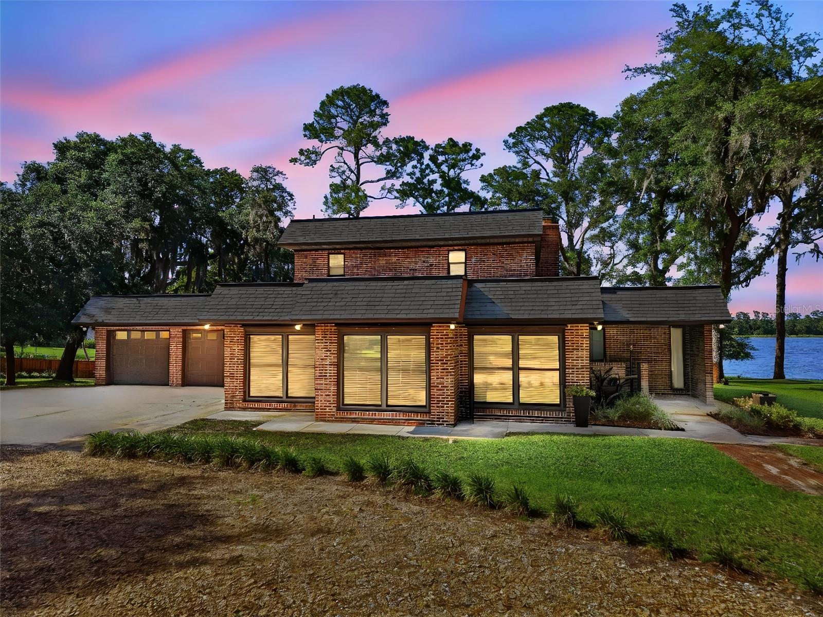807 Bay Tree Circle, FL