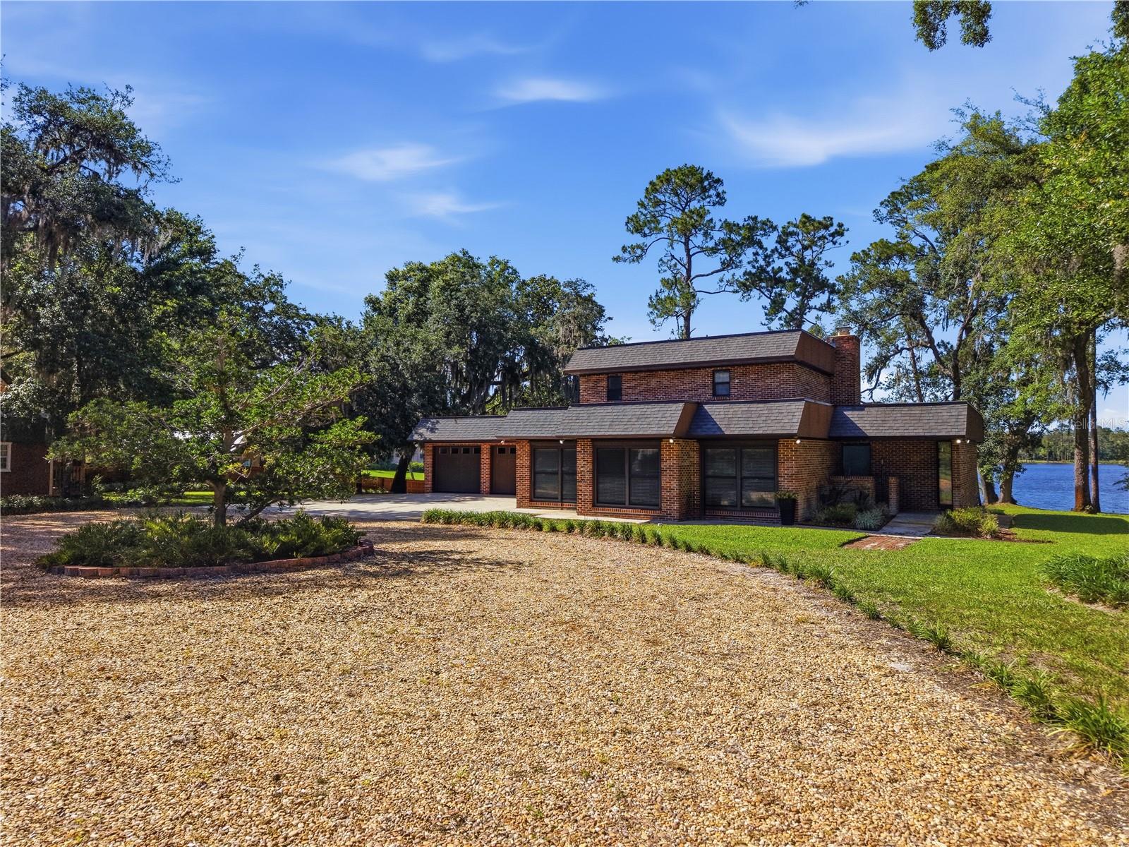 807 Bay Tree Circle, FL