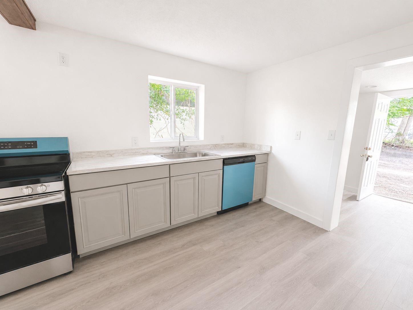 4231 Raleigh Street, FL