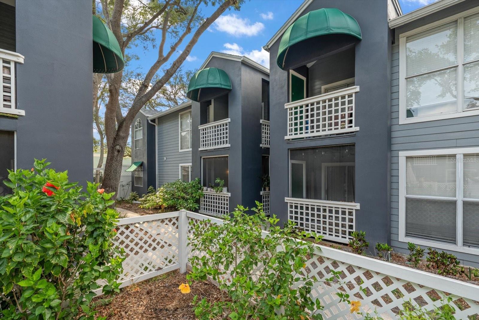 606 Albany Avenue, FL